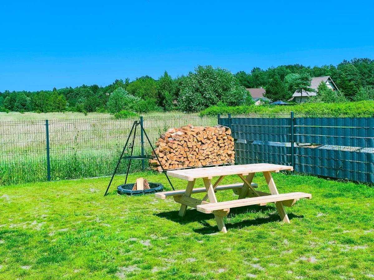Slonce I Woda Domki Caloroczne, Klimatyzacja, Podgrzewany Basen, Bezplatny Parking Леба Экстерьер фото